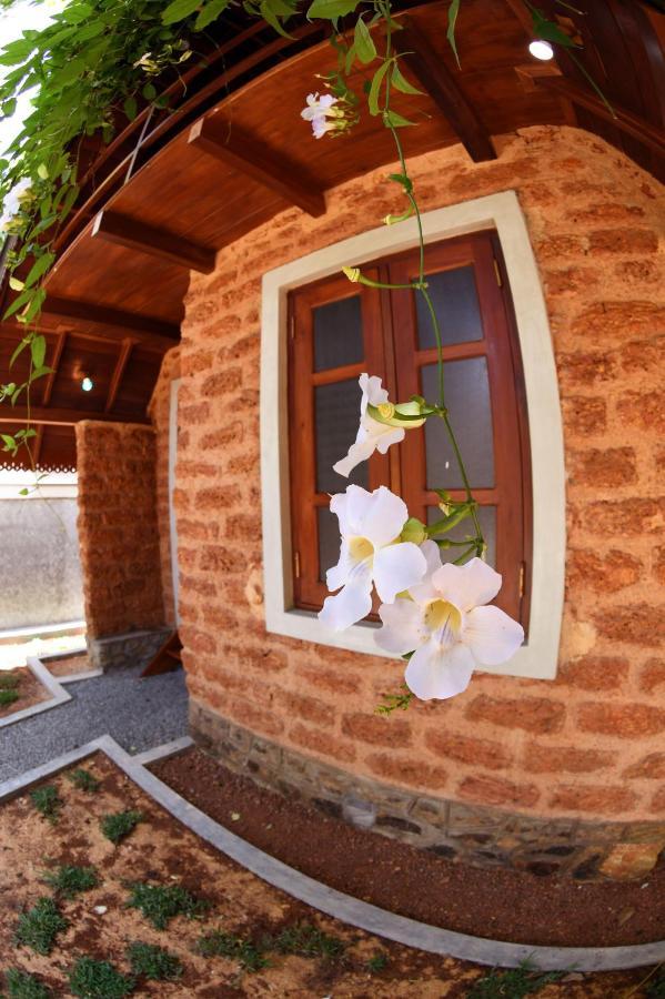 Sky View Cabin Unawatuna Eksteriør bilde